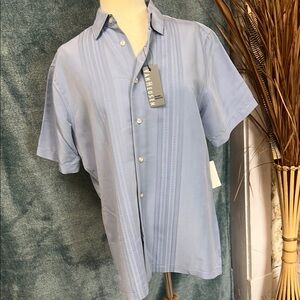 NWT VAN HEUSEN MENS MICRO SMOOTH SHORT SLEEVE BUTTON DOWN - light blue - Medium